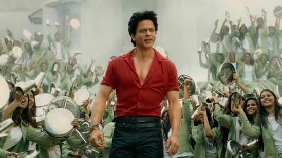 Shah Rukh Khan in a still from Jawan song Zinda Banda. 